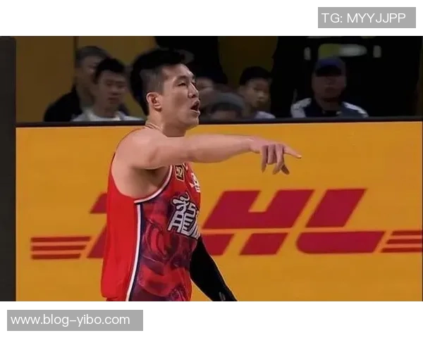 郭艾伦半场替补表现出色8分钟内高效拿下7分正负值亮眼6